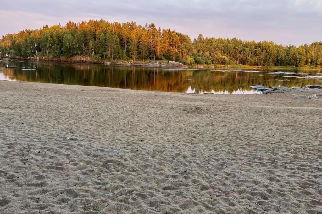 Attraktiv & Smart Funkishytte Pa Nes Strandhager. Årnes Dış mekan fotoğraf